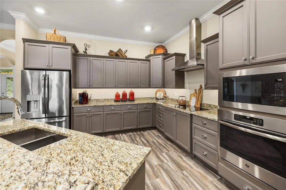 1097 SUGAR LOAF KEY LOOP Lady Lake, FL 32159