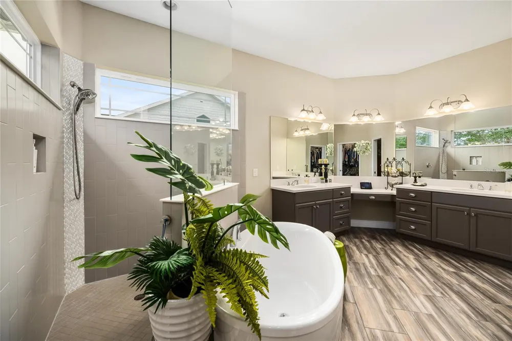 1097 SUGAR LOAF KEY LOOP Lady Lake, FL 32159