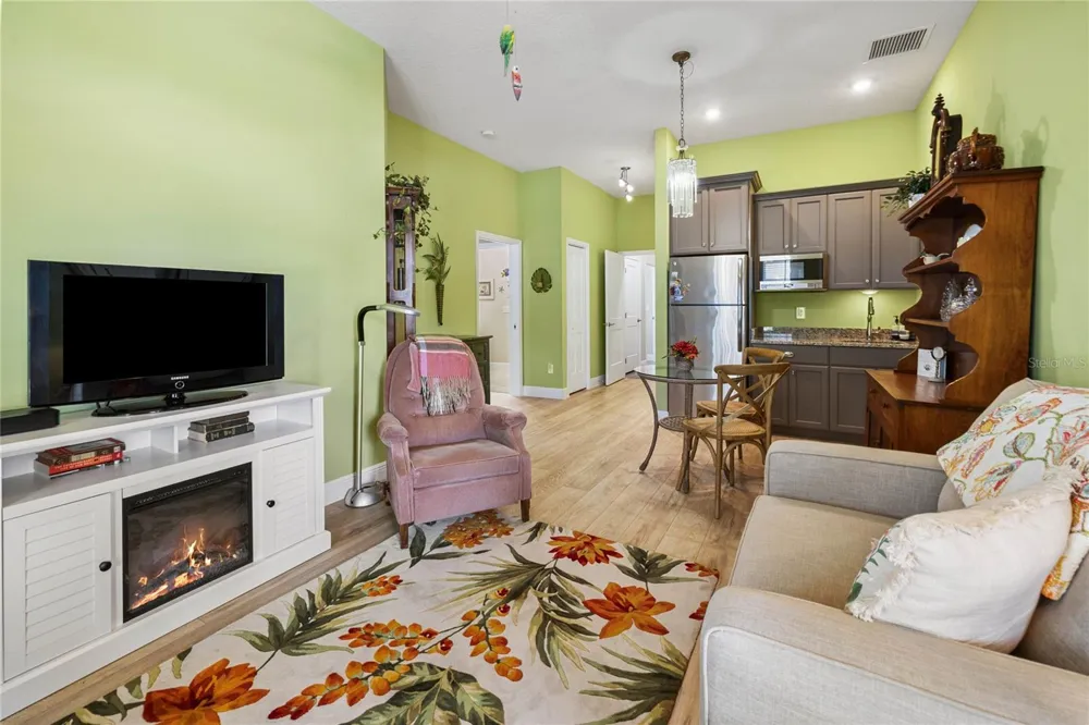 1097 SUGAR LOAF KEY LOOP Lady Lake, FL 32159