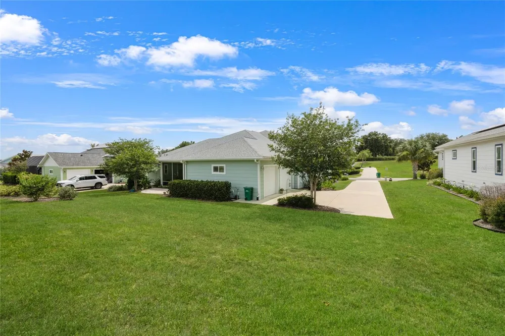 1097 SUGAR LOAF KEY LOOP Lady Lake, FL 32159