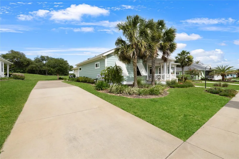 1097 SUGAR LOAF KEY LOOP Lady Lake, FL 32159