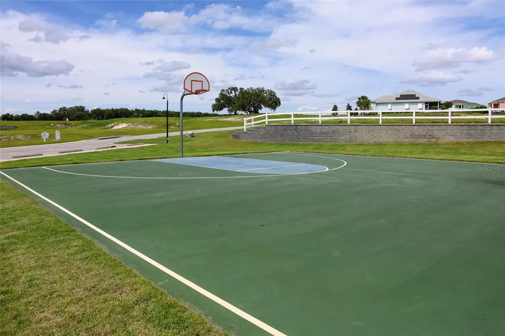 1097 SUGAR LOAF KEY LOOP Lady Lake, FL 32159