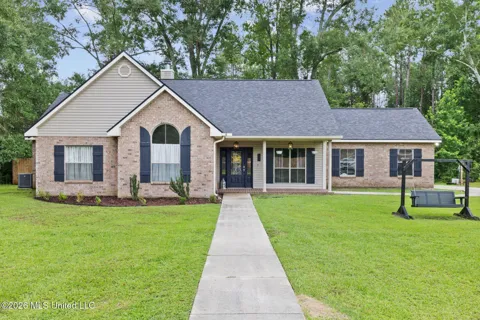 17 Mayhaw Drive
