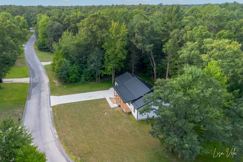 5527 E Samantha Lane Dalton Township, MI 49457