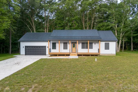 5527 E Samantha Lane