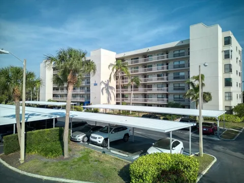 1324 PASADENA AVENUE S #201