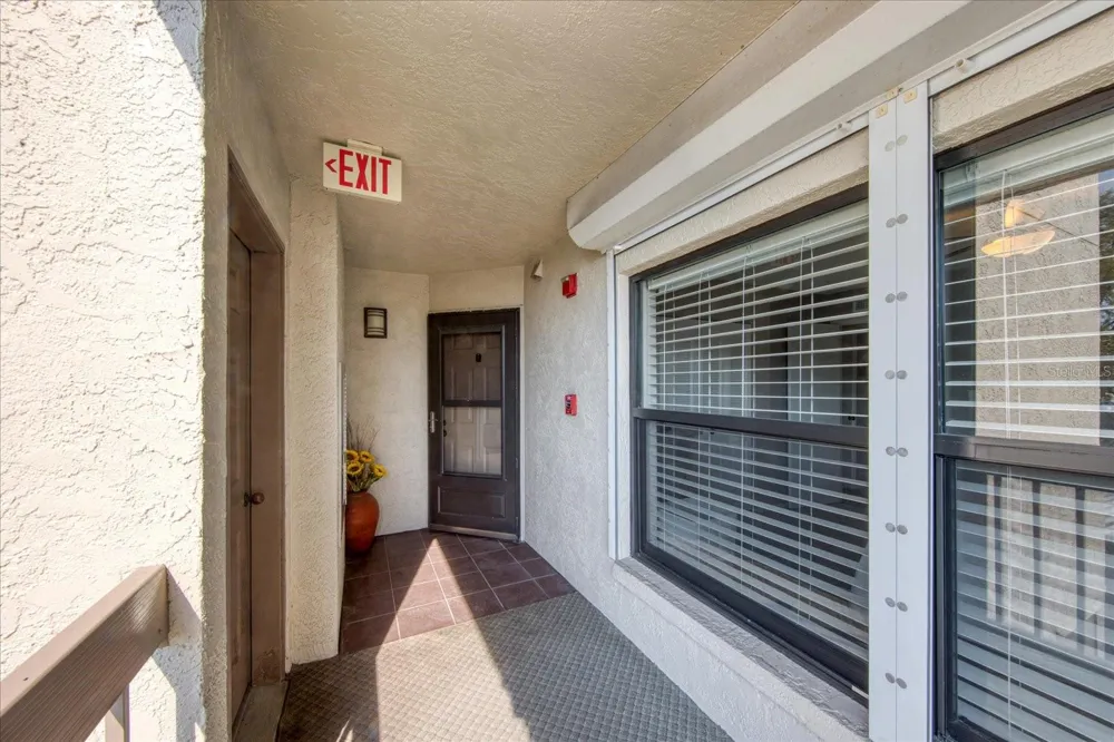 1324 PASADENA AVENUE S #201 South Pasadena, FL 33707