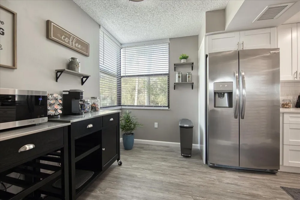 1324 PASADENA AVENUE S #201 South Pasadena, FL 33707