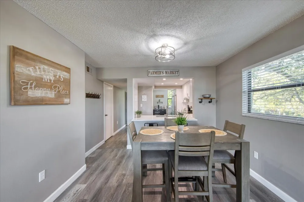 1324 PASADENA AVENUE S #201 South Pasadena, FL 33707