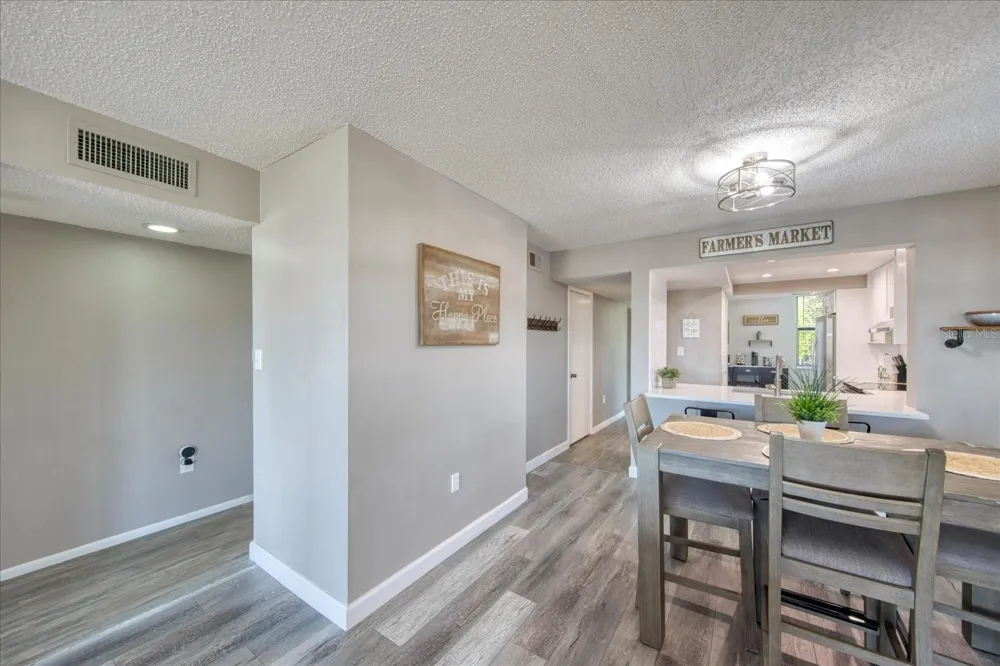 1324 PASADENA AVENUE S #201 South Pasadena, FL 33707