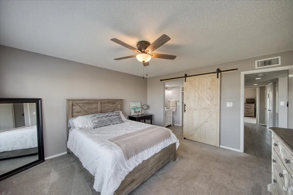 1324 PASADENA AVENUE S #201 South Pasadena, FL 33707