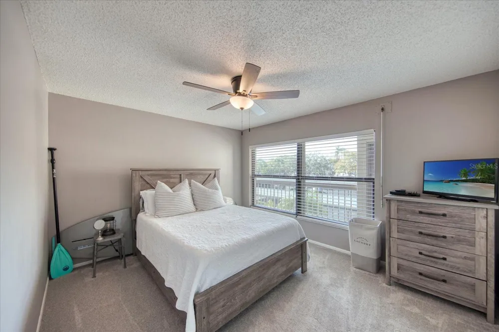 1324 PASADENA AVENUE S #201 South Pasadena, FL 33707