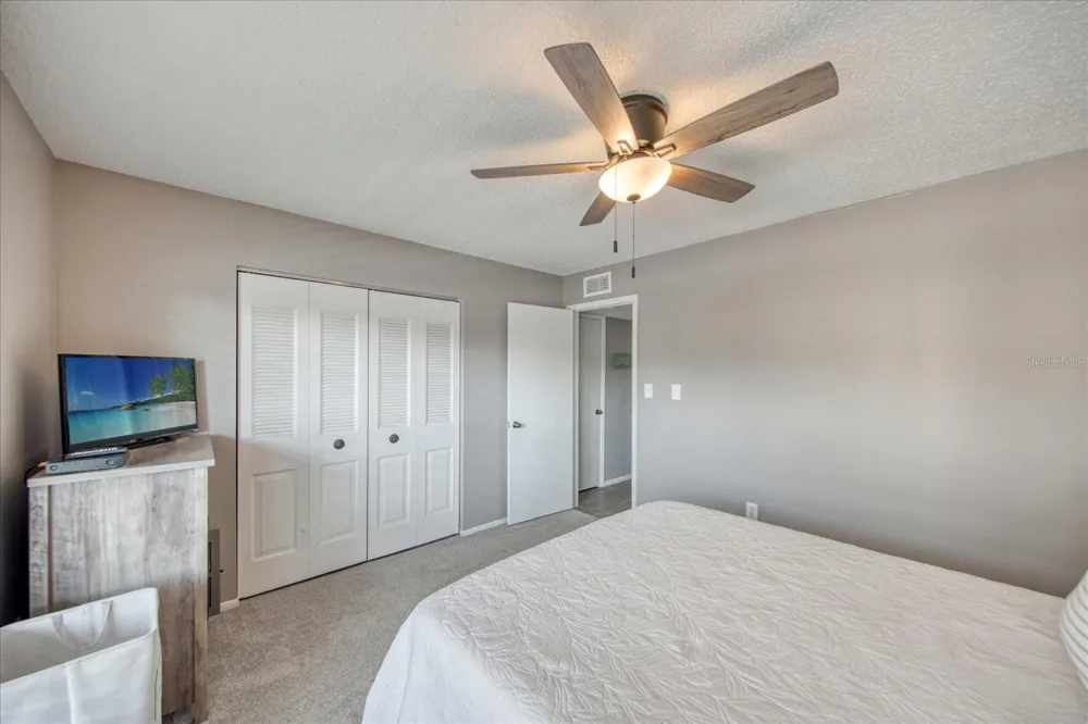 1324 PASADENA AVENUE S #201 South Pasadena, FL 33707
