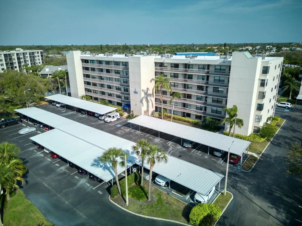 1324 PASADENA AVENUE S #201 South Pasadena, FL 33707