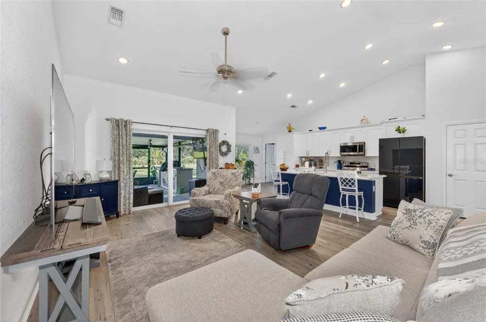 4101 POINCIANA DRIVE Indian Lake Estates, FL 33855