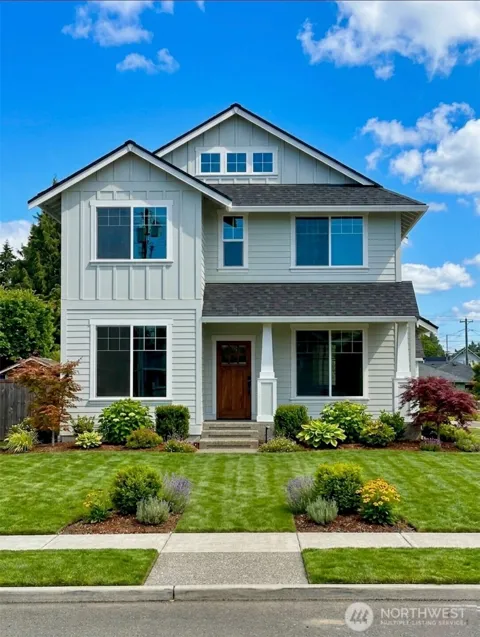 1101 W Pioneer