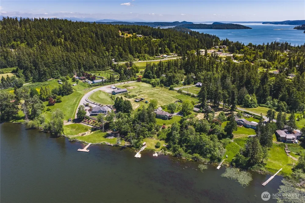 6067 S Campbell Lake Road Anacortes, WA 98221