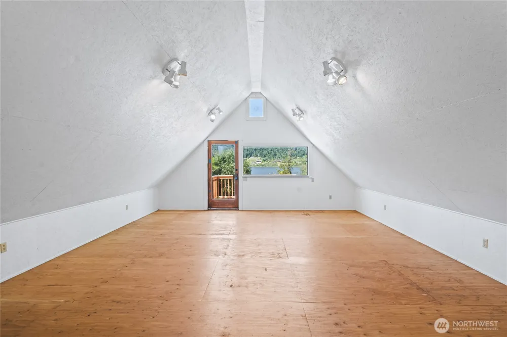 6067 S Campbell Lake Road Anacortes, WA 98221