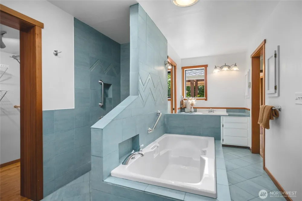 6067 S Campbell Lake Road Anacortes, WA 98221