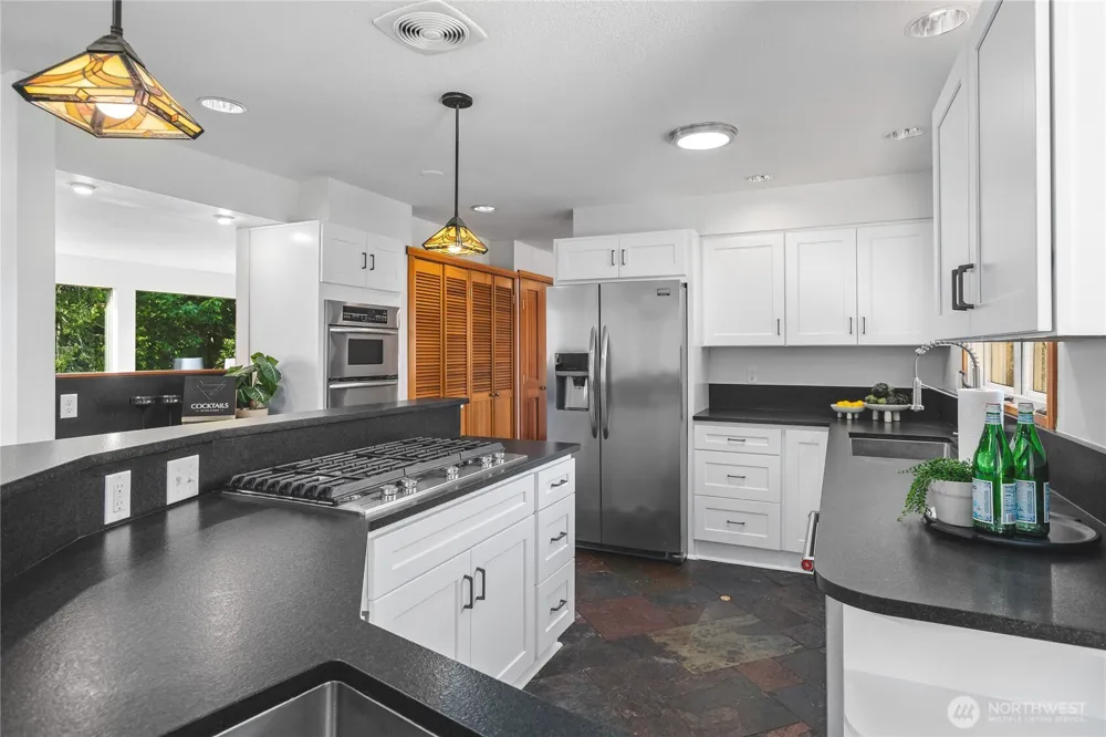 6067 S Campbell Lake Road Anacortes, WA 98221