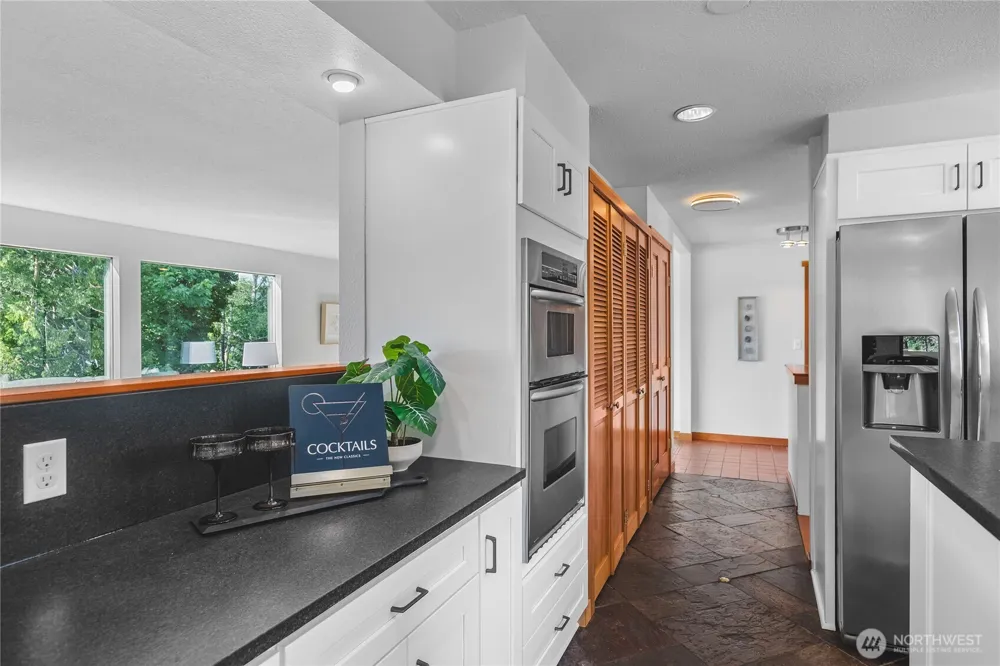 6067 S Campbell Lake Road Anacortes, WA 98221