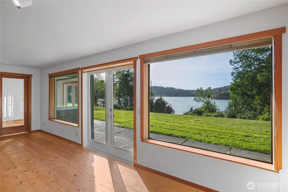 6067 S Campbell Lake Road Anacortes, WA 98221