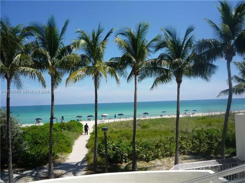 5161 Collins Ave #1702 Miami Beach, FL 33140