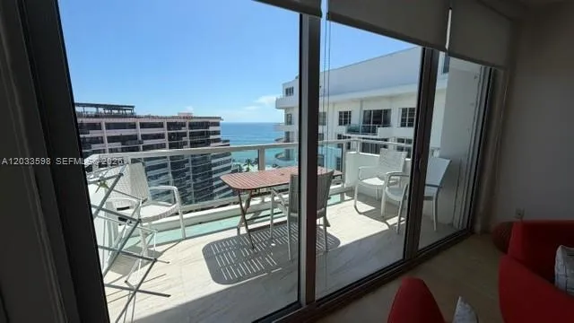 5161 Collins Ave #1702 Miami Beach, FL 33140