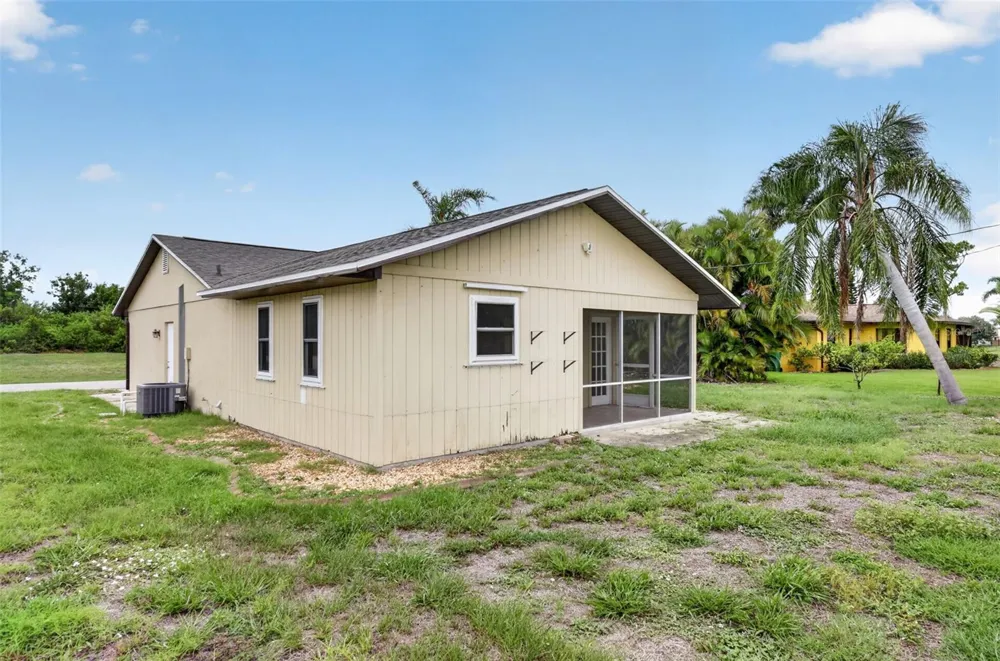 10136 PEACH AVENUE Englewood, FL 34224