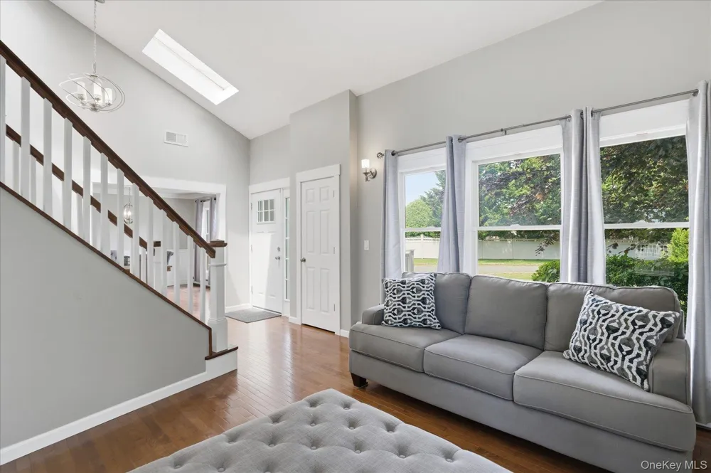 117 Southfield Road Baiting Hollow, NY 11933