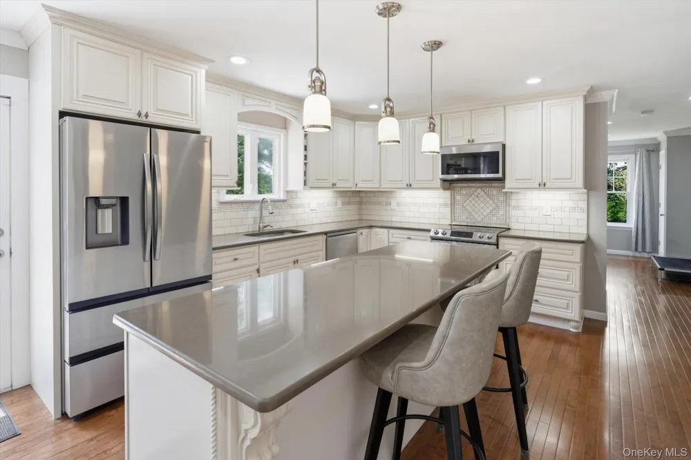 117 Southfield Road Baiting Hollow, NY 11933