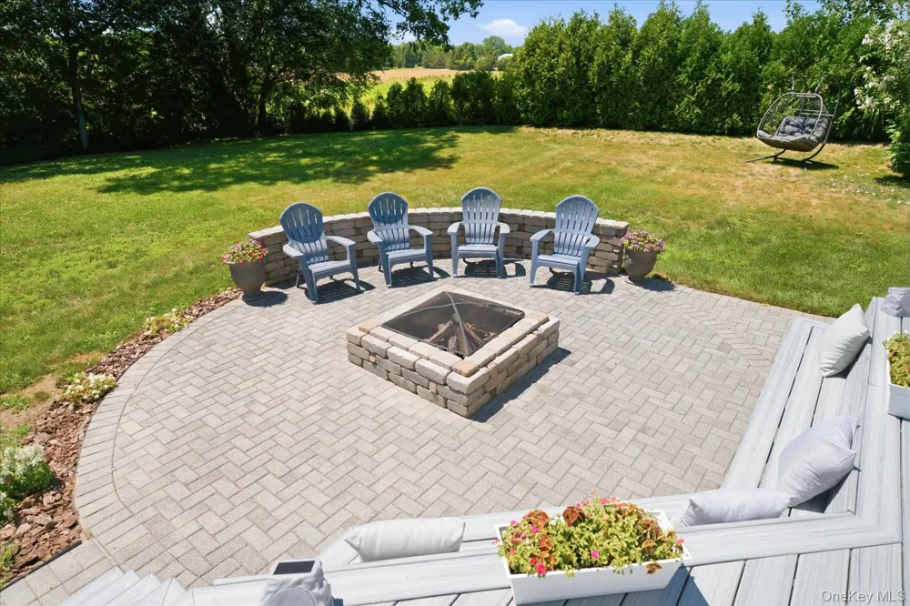 117 Southfield Road Baiting Hollow, NY 11933