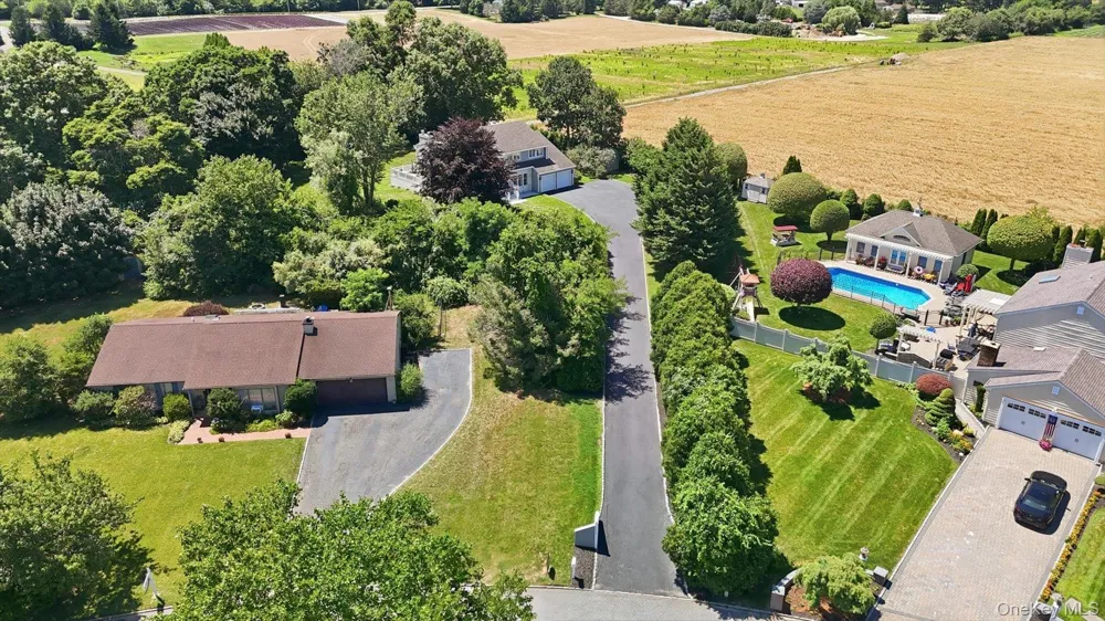 117 Southfield Road Baiting Hollow, NY 11933