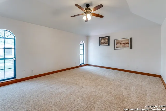 8470 Park Lane Dr San Antonio, TX 78266