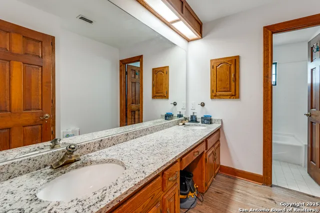 8470 Park Lane Dr San Antonio, TX 78266