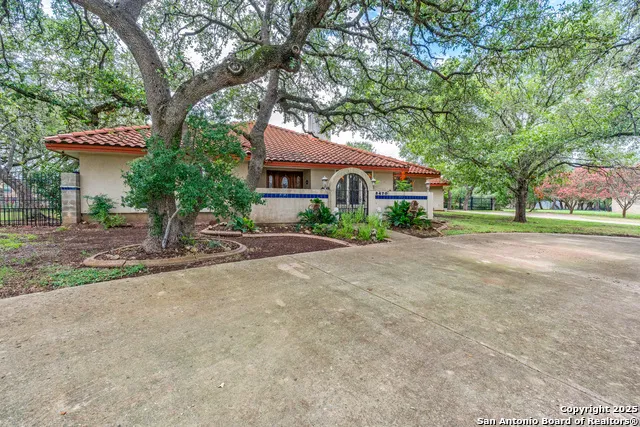 8470 Park Lane Dr San Antonio, TX 78266