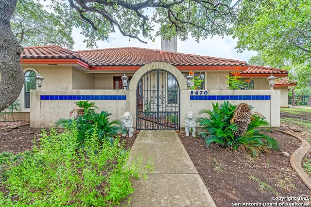 8470 Park Lane Dr San Antonio, TX 78266