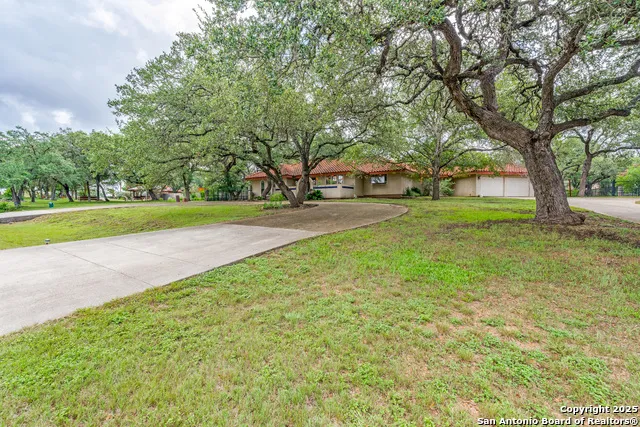 8470 Park Lane Dr San Antonio, TX 78266