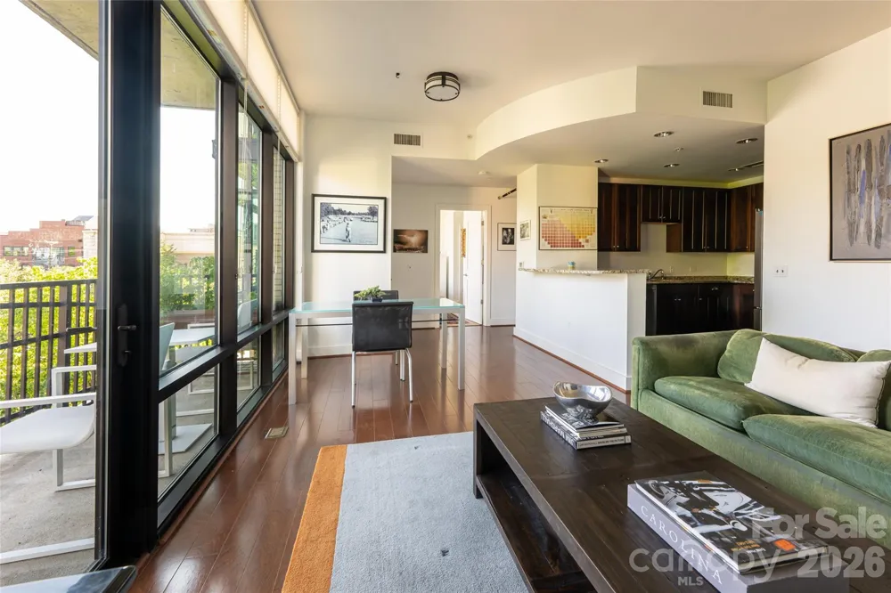 60 unit #302 Market Street Asheville, NC 28801