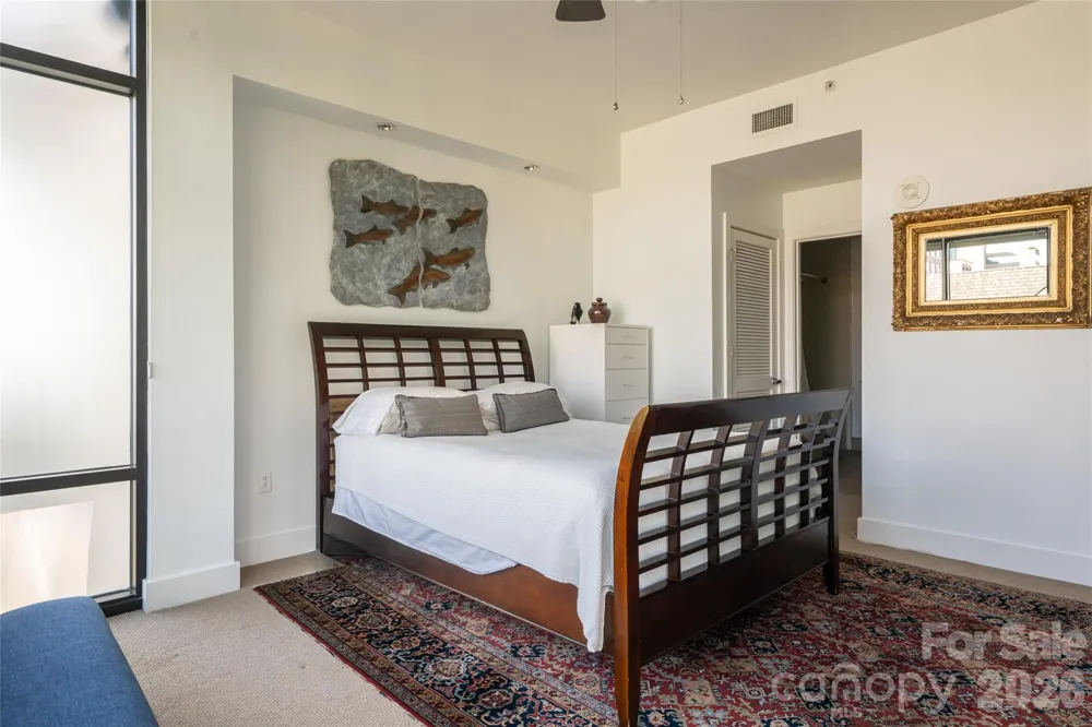 60 unit #302 Market Street Asheville, NC 28801