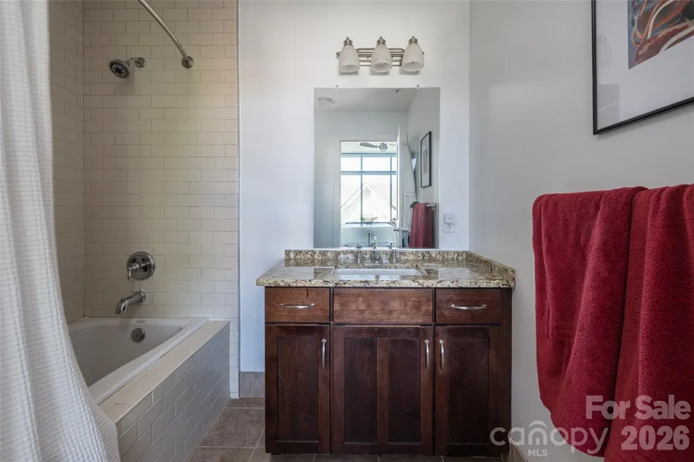 60 unit #302 Market Street Asheville, NC 28801