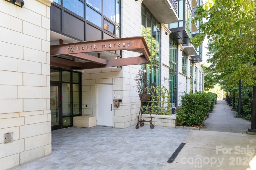 60 unit #302 Market Street Asheville, NC 28801