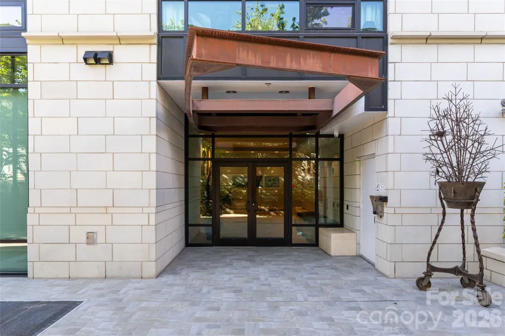 60 unit #302 Market Street Asheville, NC 28801