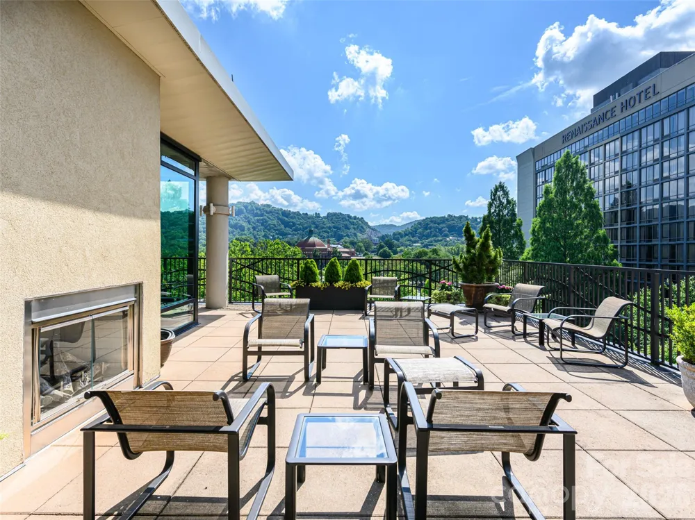 60 unit #302 Market Street Asheville, NC 28801