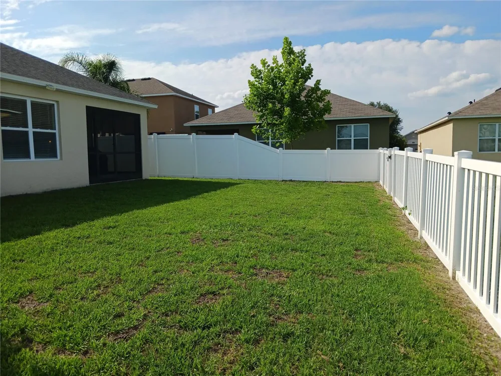 563 HONEY BELL ROAD Winter Haven, FL 33880