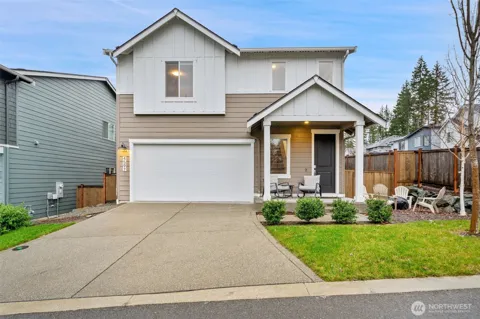 4597 Hibiscus Circle SW