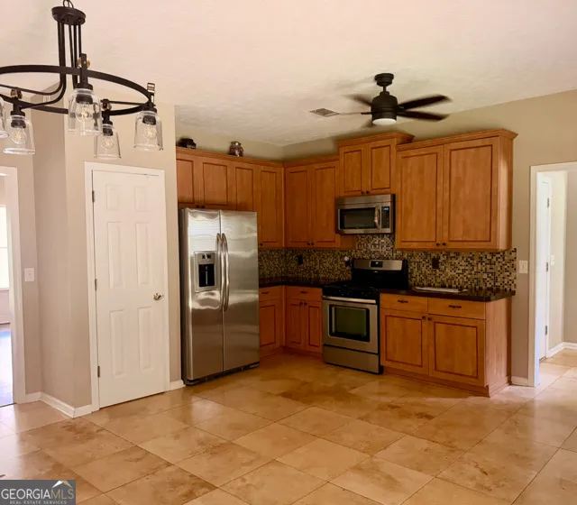 8590 Kencrest DR Winston, GA 30187