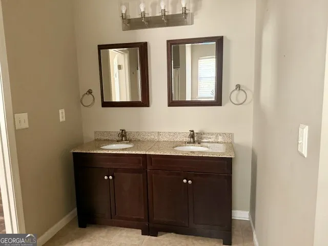 8590 Kencrest DR Winston, GA 30187
