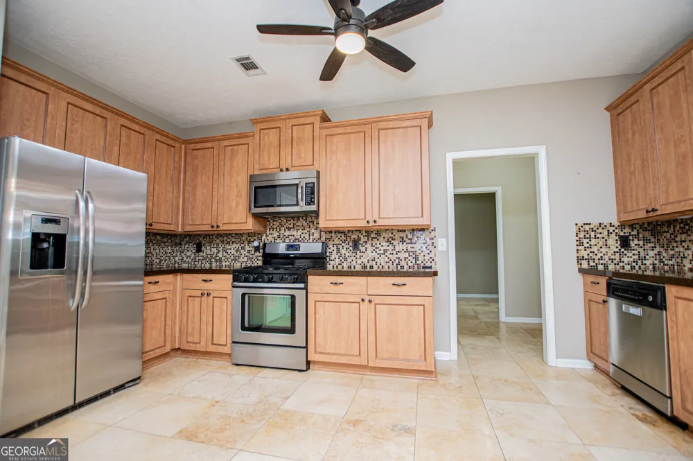 8590 Kencrest DR Winston, GA 30187
