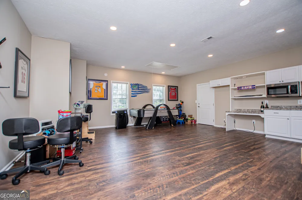 8590 Kencrest DR Winston, GA 30187